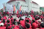 Mahasiswa-UMY-dan-aliansi-mahasiswa-berbagai-universitas-di-Yogyakarta-menggelar-aksi-di-Nol-KM.jpg