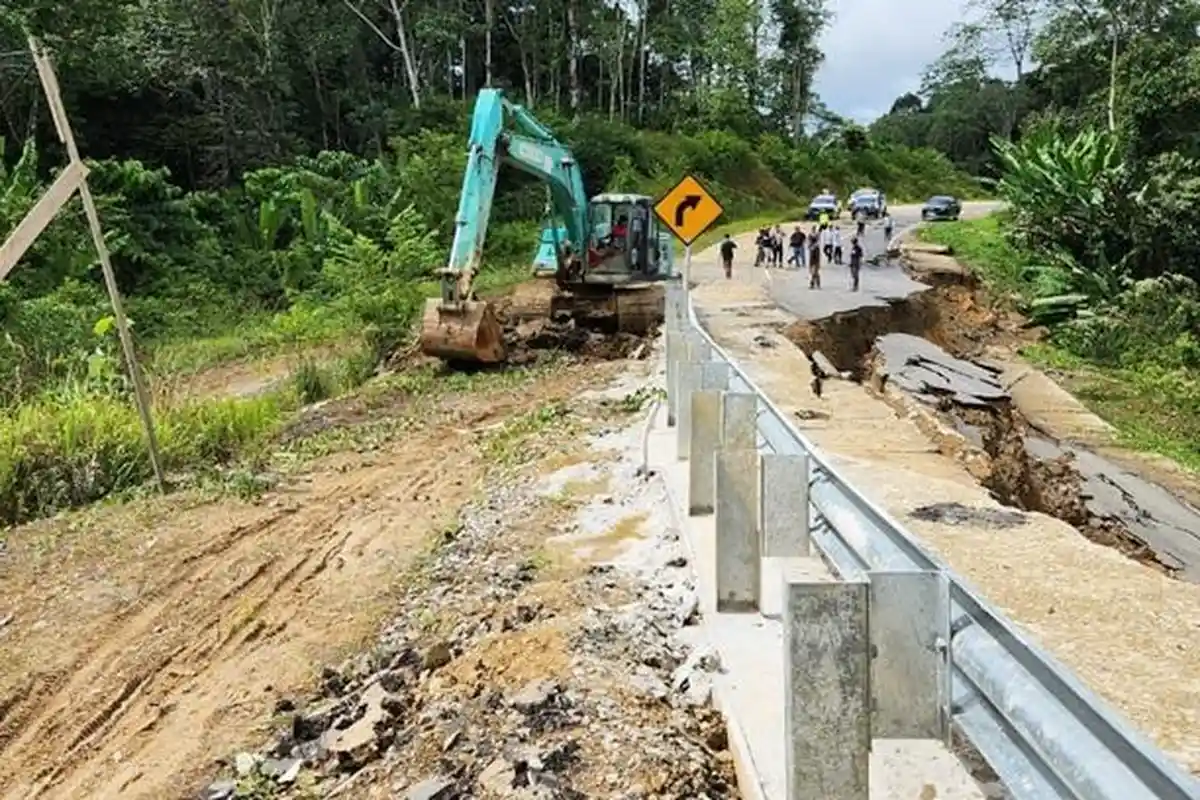 Jalan Amblas di Mahulu Sudah Bisa Dilewati Kendaraan, PUPR Gerak Cepat Lakukan Penanganan Darurat