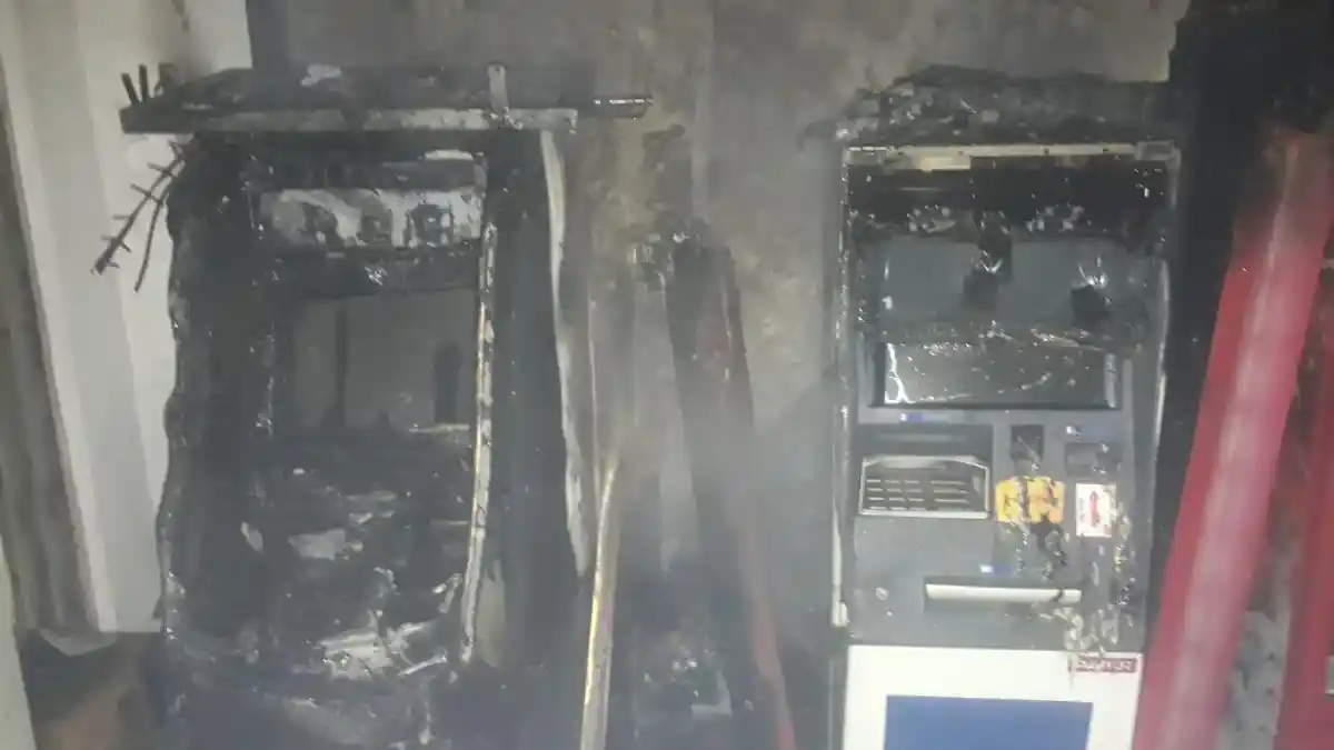 Dua Mesin ATM Terbakar di Cipayung Jakarta Timur Kamis Dini Hari