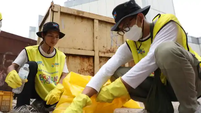 BRI Dorong Aksi Nyata Atasi Sampah Plastik Lewat Program Zero Waste to Landfill