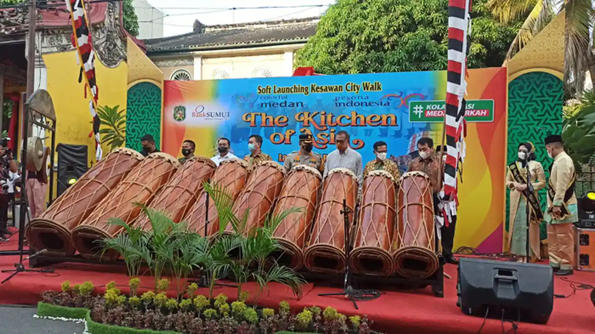 Pukul Gordang Sembilan, Bobby Nasution Resmikan Soft Launching Kesawan City Walk