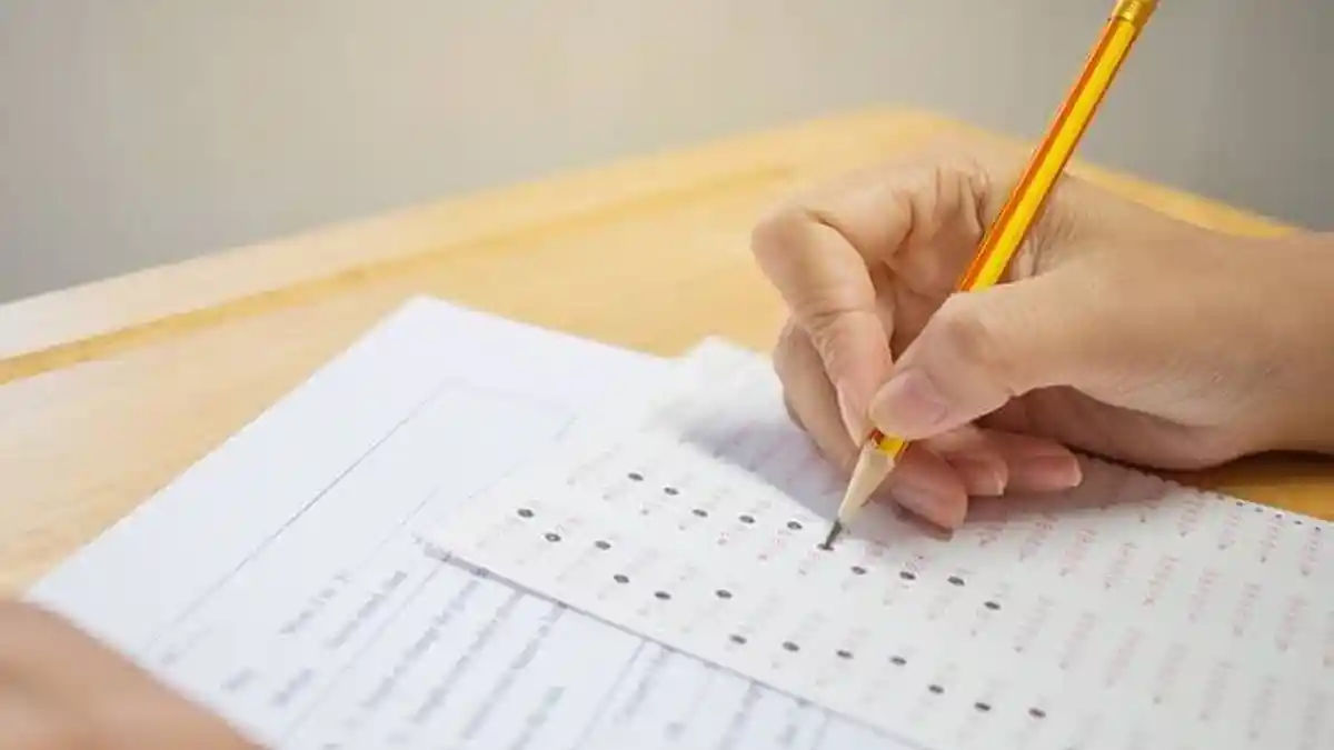 Kunci Jawaban dan Contoh Soal Ujian PKN Kelas 8 SMP/MTS 2023