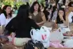 Aktivitas Buruh Migran Saat Liburan