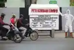 Melihat Replika Peti Covid-19