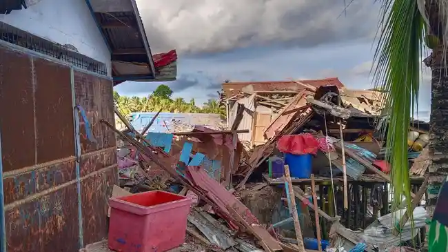 Rumah-warga-Biak-Hancur.jpg