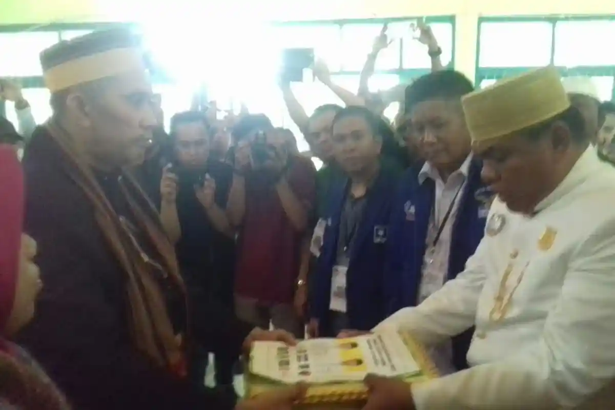 Borong 11 Parpol, Tafaddal Mendaftar di KPU Bone