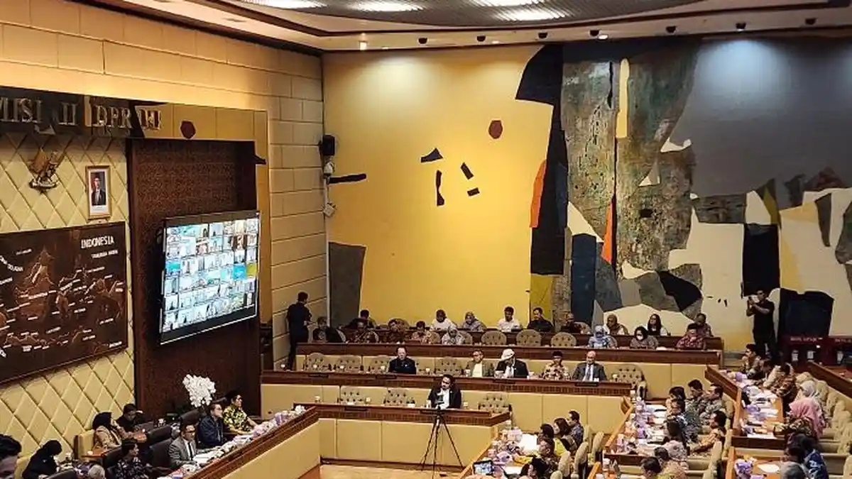 Rapat Perdana di DPR, Nusron Wahid Paparkan Program 100 Hari Kerja sebagai Menteri ATR/Kepala BPN