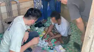 pria-ditangkap-Polres-Konawe-Selatan-di-Sabulakoa-barang-bukti-1649-gram-sabu-disita.jpg