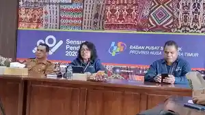 Kepala-BPS-NTT-Matamira-B-Kalle.jpg