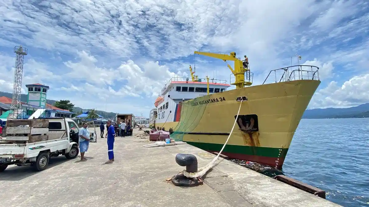 Kunjungan Kapal dan Penumpang di Maluku Meningkat per Maret 2025