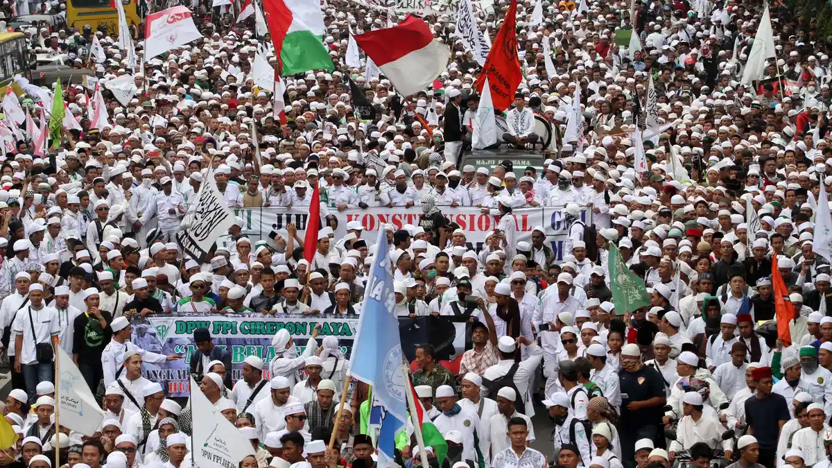 Kapolda Metro Jaya Minta Masyarakat Tak Salat Jumat di Jalan