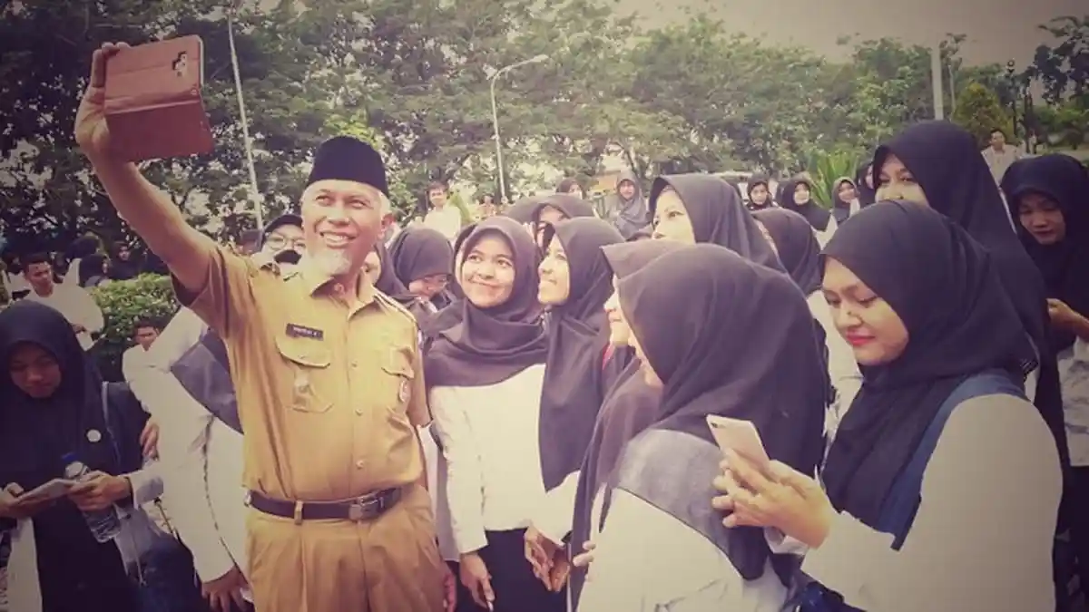 TRIBUNWIKI: Nama-nama Wali Kota Padang dan Ketua DPRD Kota Padang