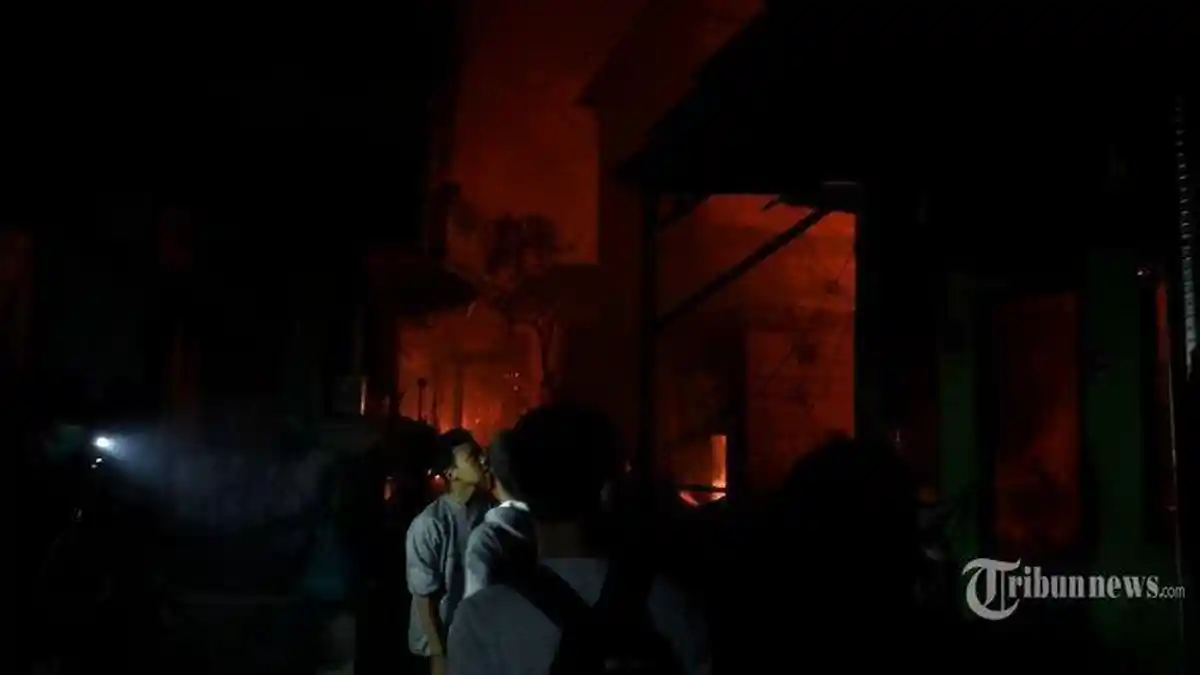 Janji Dirut Nicke Widyawati kepada Warga Terdampak Kebakaran Depo Pertamina Plumpang