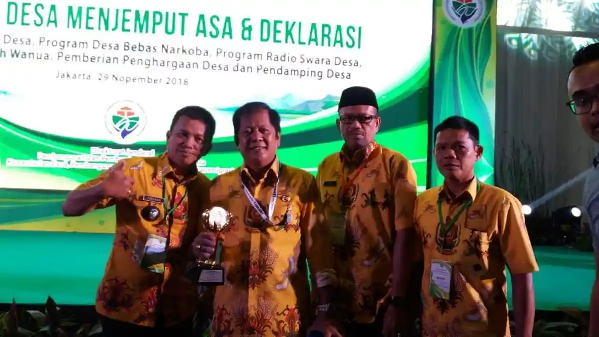 Bupati Soppeng Raih Penghargaan dari Kementerian Desa