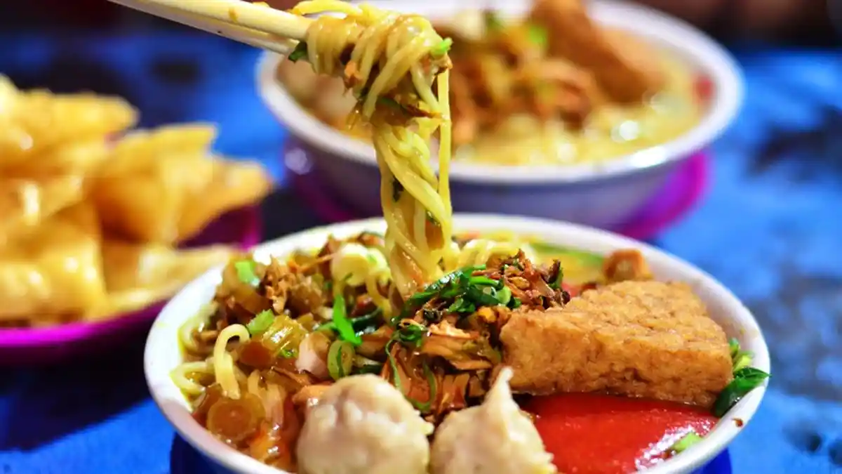 Mi Ayam Klantink, Jambi: Kuah Karinya Bikin Pembeli Rela Tempuh Perjalanan Puluhan Kilometer