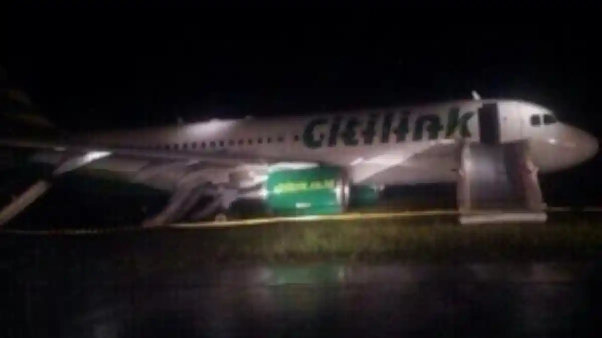 Pesawat Citilink Tergelincir di Padang Saat Hujan Deras