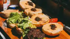20260527_Diorama-Burger-Bar-Kuliner.jpg