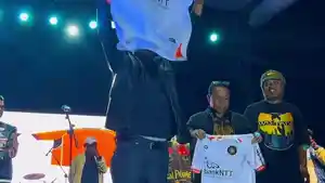 PSN-NGADA-LUNCURKAN-JERSEY.jpg