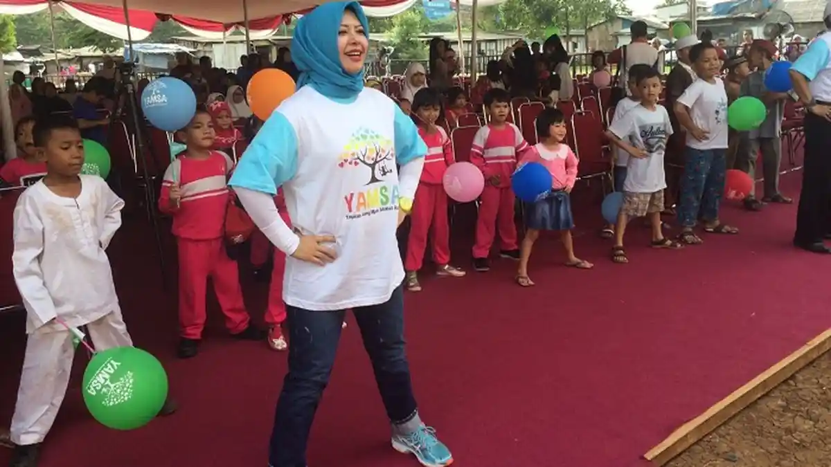 Kak Seto dan Istri Sandiaga Uno Bikin Heboh Anak-anak di Rusun Cilincing