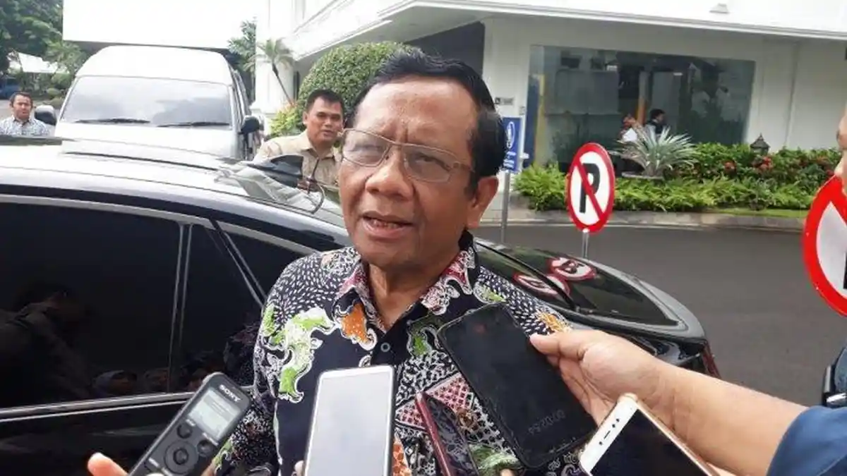 Mahfud: Polisi, Kejagung Hingga Pihak Imigrasi Yang Terlibat Pelarian Djoko Tjandra Harus Ditindak