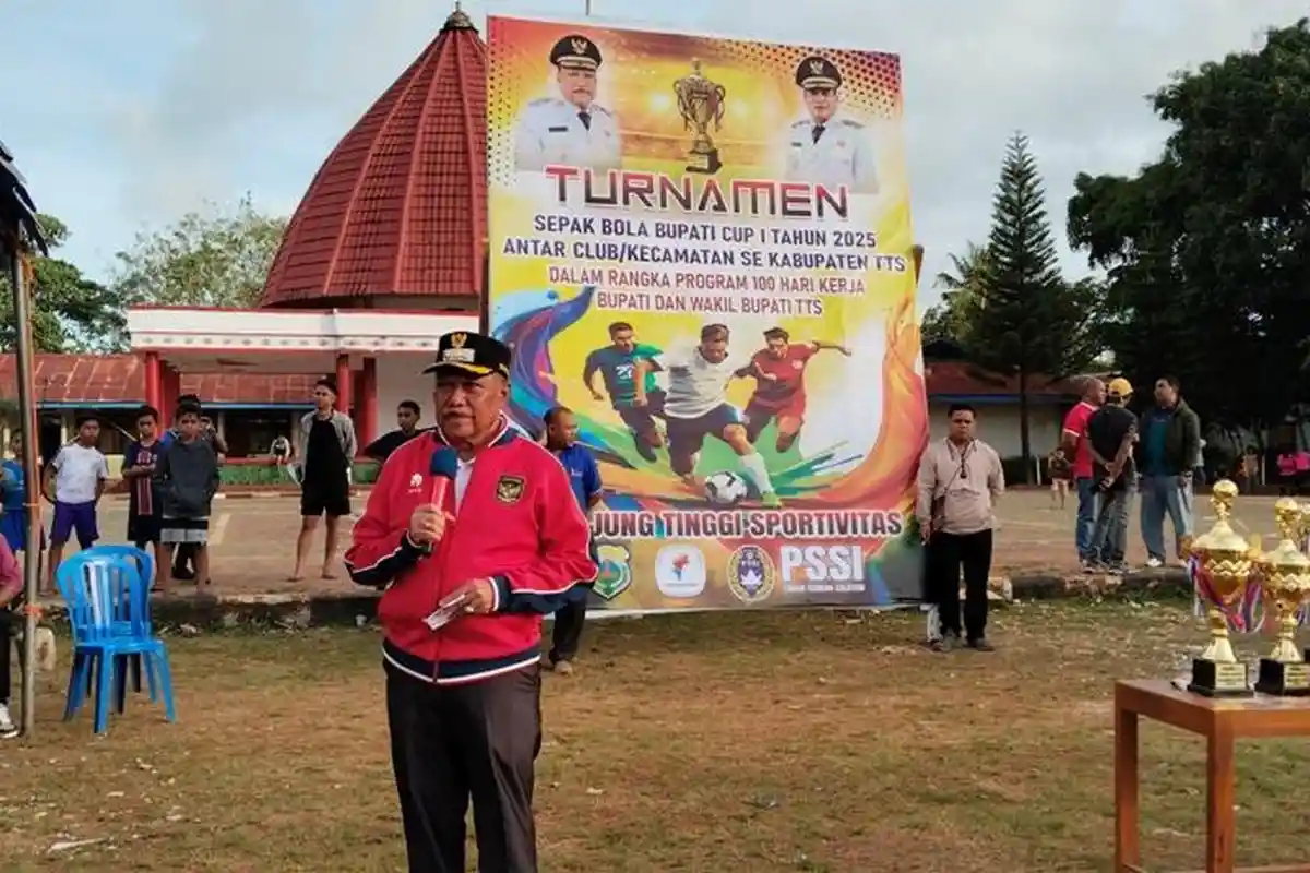 Bupati TTS Harap Turnamen Sepak Bola Bupati Cup I dapat Menghasilkan Atlet Unggul TTS