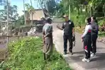 Satpol-PP-Kabupaten-Klungkung-melakukan-sidak-ke-lokasi-pembangunan-villa-di-Desa-Timuhun.jpg