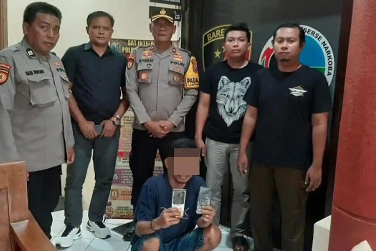 Terbakar Api Cemburu, Pria Asal Bojonegoro Aniaya LC di Rumah Kos Lamongan,  Hape Dirusak 