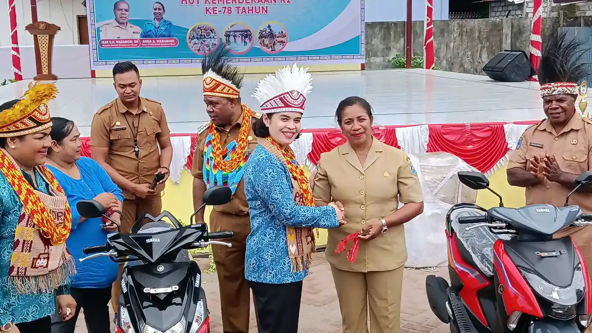 Dapat Hadiah Sepeda Motor, Gerda Boseren: Terus Berjuang Untuk Masyarakat