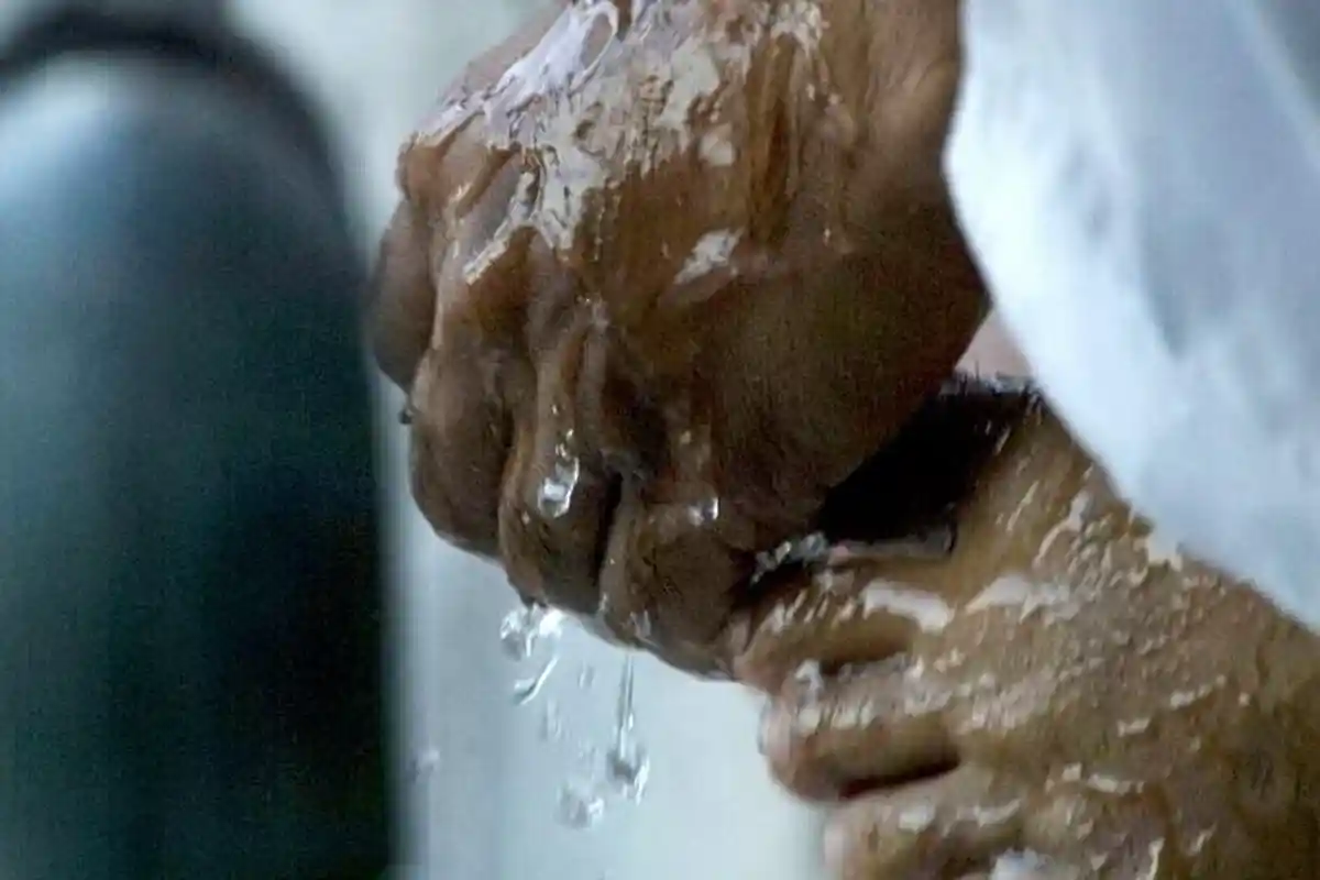 Doa Wudhu Lengkap Arab dan Latin , Mengamalkannya Bisa Membuka 8 Pintu Langit !