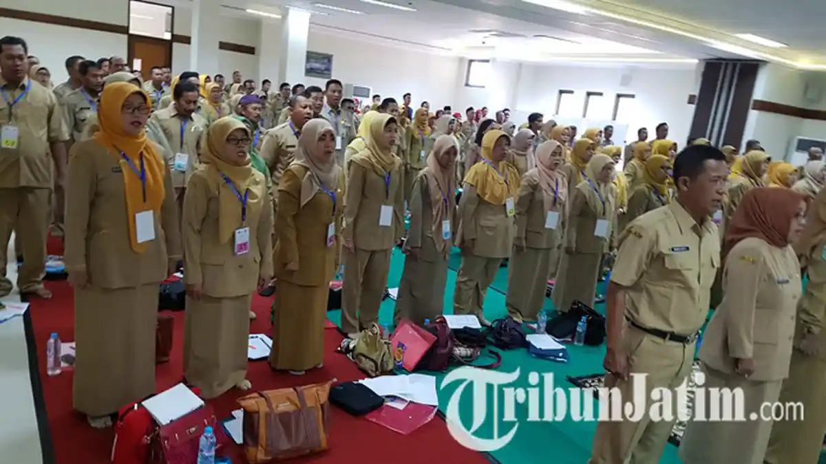 Bakal Digaji UMR, Guru SD dan SMP Swasta di Surabaya akan Diundang Pemkot