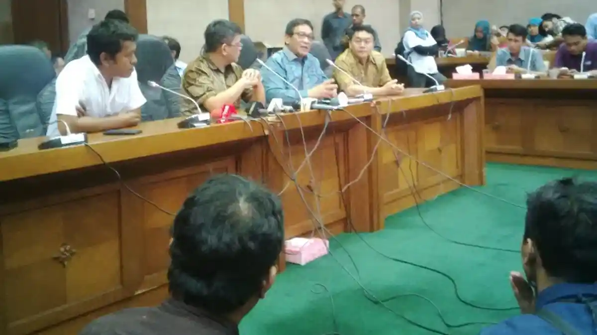 Pengusul Akan Edarkan Tandatangan Dukungan Mosi Tak Percaya Setya Novanto