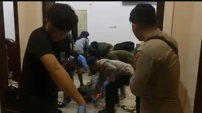 KRONOLOGI dan Motif Kades di Majene Tebaskan Parang ke Warga, Korban Tewas Luka Parah di Leher