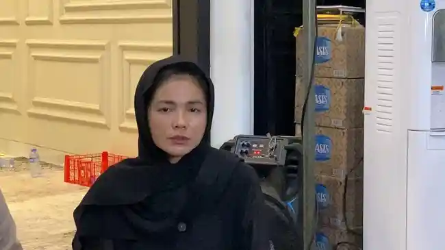 Masih Berduka setelah Epy Kusnandar Meninggal Dunia, Karina Ranau Datangi Psikiater