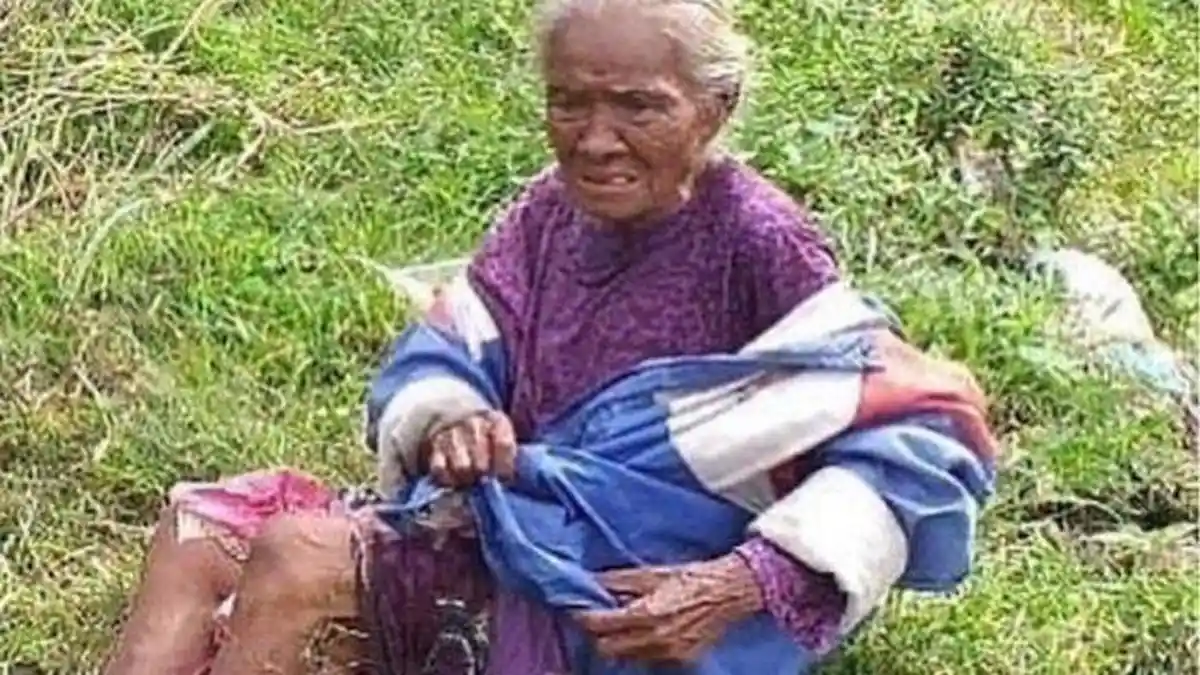 Viral Nenek 70 Tahun Dibuang Keluarga di Pinggir Jalan, Ternyata Sang Nenek Tak Bisa Berjalan
