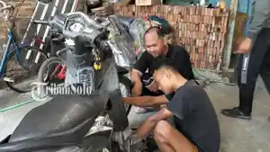 Warga-Jaten-Karanganyar-Maulana-Surya.jpg