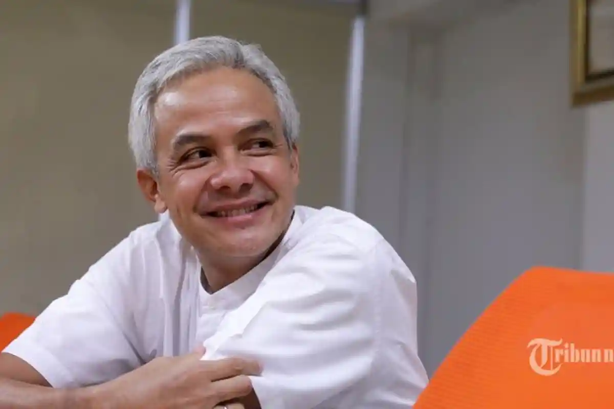 Ditanya Mahasiswa UI Petugas Partai atau Bukan, Begini Reaksi Ganjar Pranowo hingga Kirim 2 Buku