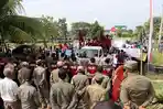 Aparat Gabungan Amankan Aksi Unjuk Rasa Ratusan Mahasiswa di Pringsewu