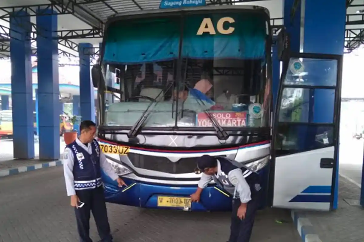 Natal dan Tahun Baru, 6 Bus di Mojokerto Terbukti Langgar Ketentuan Kelaikan Operasional