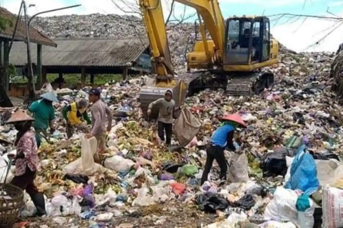 DLH Kota Pekalongan Berhasil Kurangi Sampah ke TPA Degayu, Kini Hanya 70 Ton per Hari