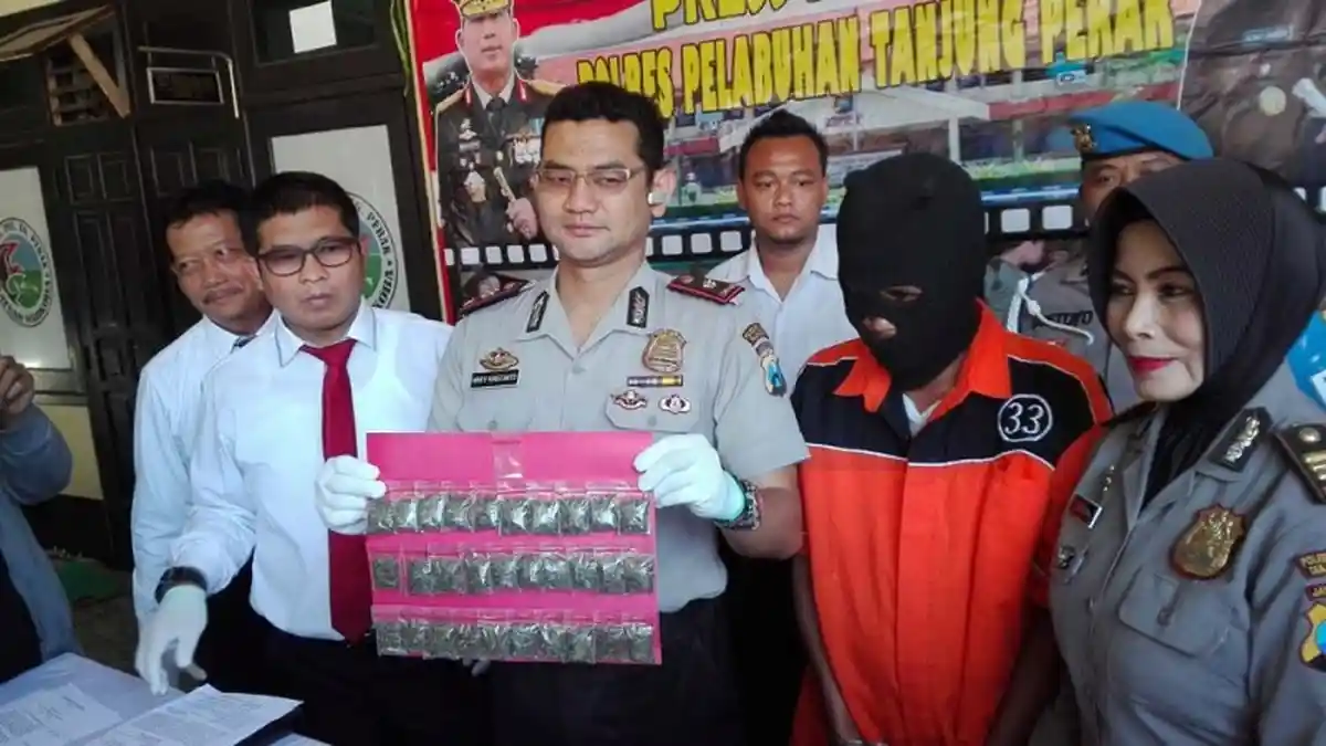 Dari Ahok, Slamet Edarkan Ganja Kering ke Pelajar Dekat Rumahnya