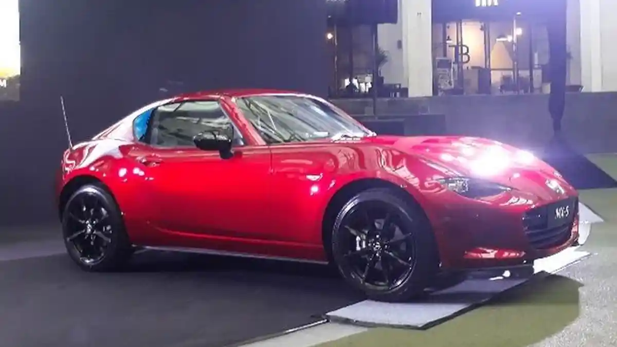Tampil dengan Mesin Baru, Ini Dia Penampakan Mazda MX-5 Baru