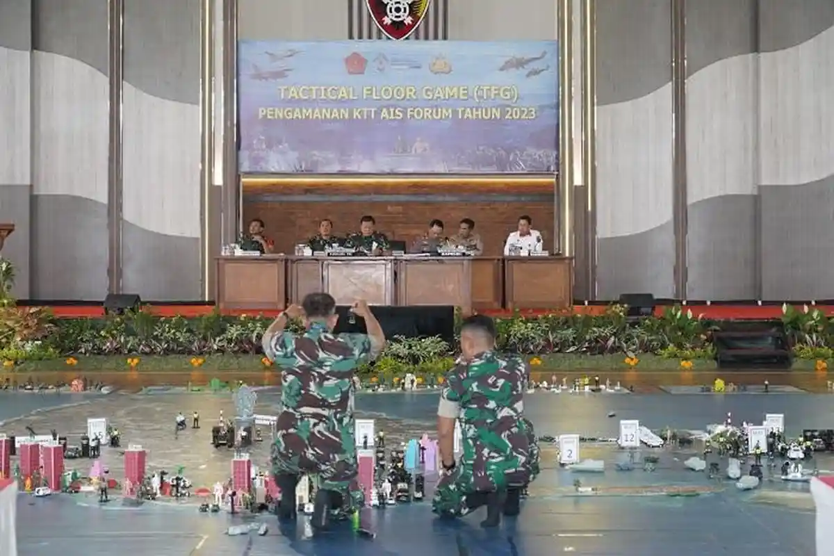 Pastikan Situasi Ring 1-3 Aman, Panglima TNI dan Kapolri Pantau Langsung TFG KTT AIS di Bali