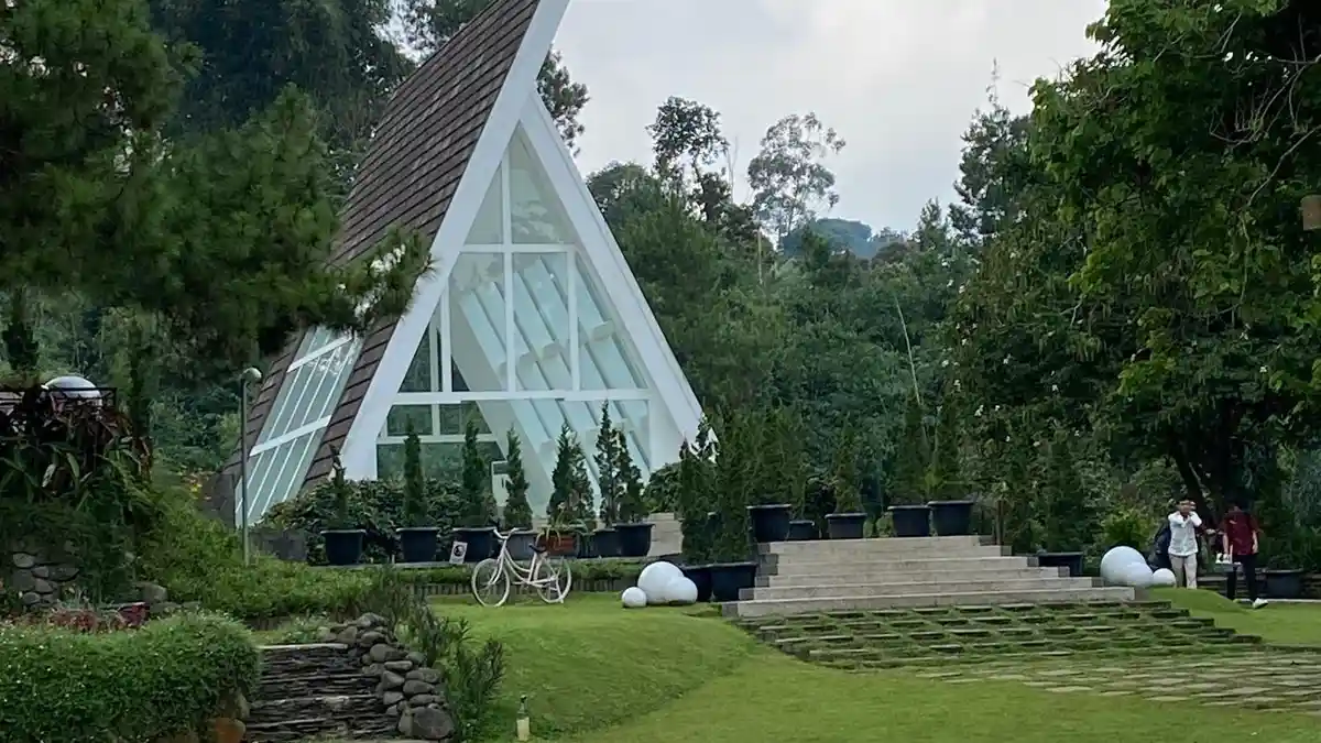 Serunya Liburan di Green Forest Resort, Tempat Wisata yang Ramah Anak Cocok Untuk Liburan Keluarga