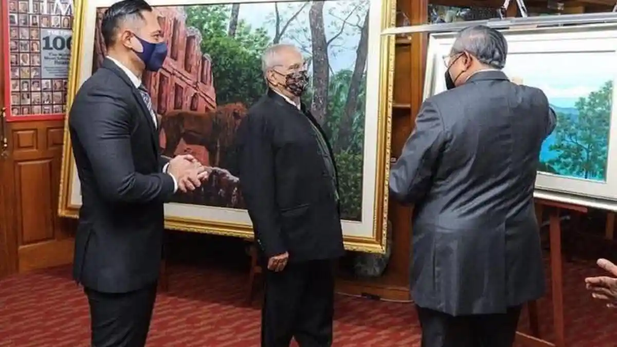 Lukisan Bertema Laut Karya SBY untuk Presiden Timor Leste Jose Ramos Horta, Ini Maknanya