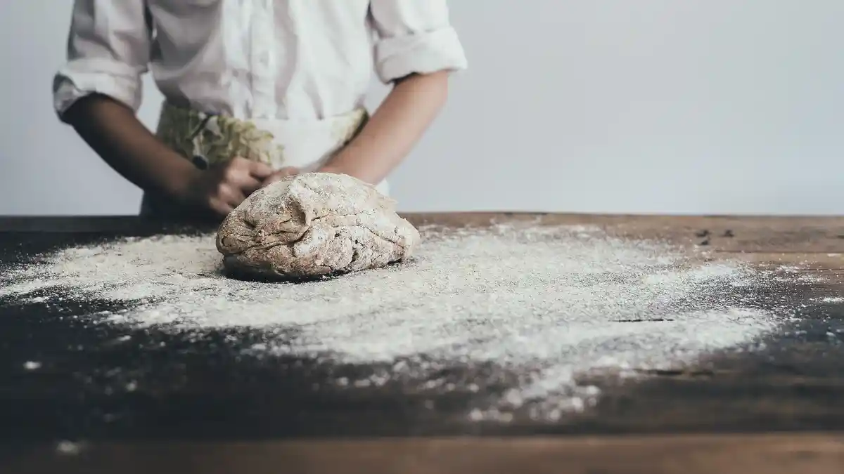Arti Mimpi Melihat Orang Lain Memasak, Pertanda Anda Merasa Dicintai