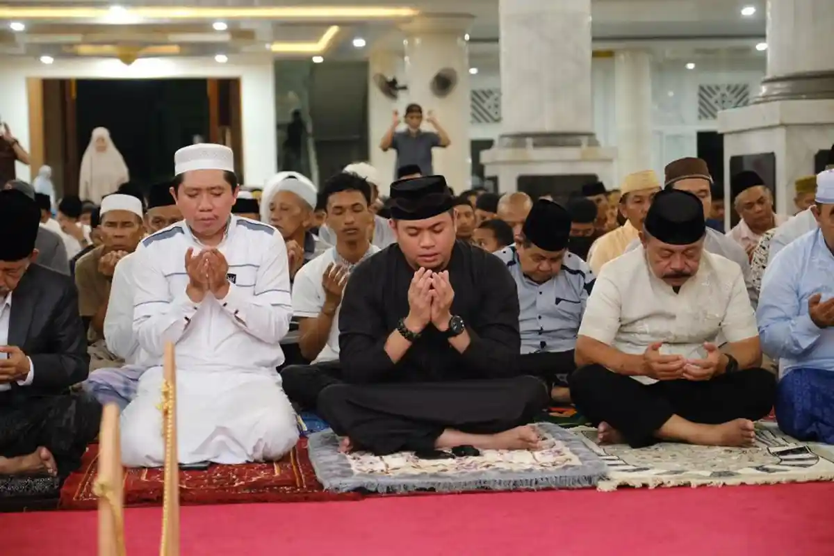 Tarwih Pertama di Masjid Syekh Yusuf, Bupati Gowa Ungkap Mal Pelayanan Publik Program Prioritas 2023
