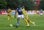 Persib Bandung Kandaskan Tuan Rumah Bhayangkara FC