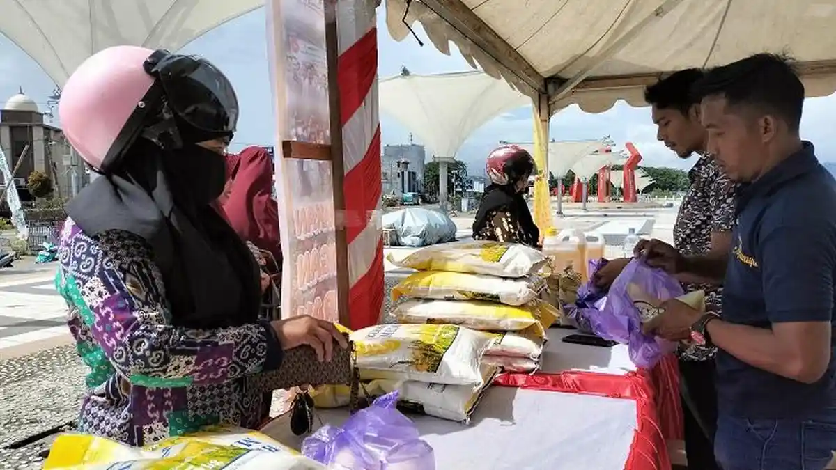 Transaksi di Pasar Murah Anjungan Manakarra Mamuju Tembus Rp 40 Juta Selama 2 Hari