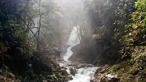 Air-Terjun-Simempar-yang-berada-di-Desa-Simempar.jpg