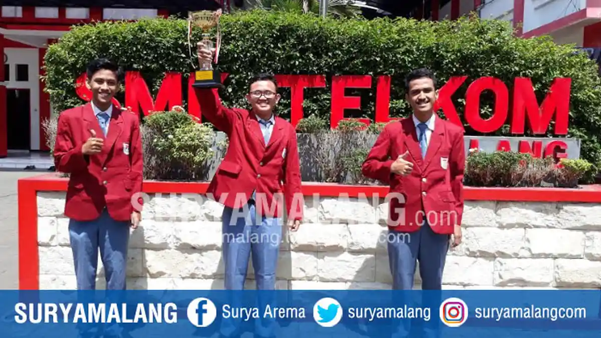 Karya Siswa SMK Telkom Malang, Cek Suhu, Kadar Gas Kandang Sapi Cukup Lewat HP Android
